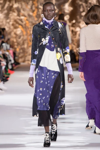 Look 26